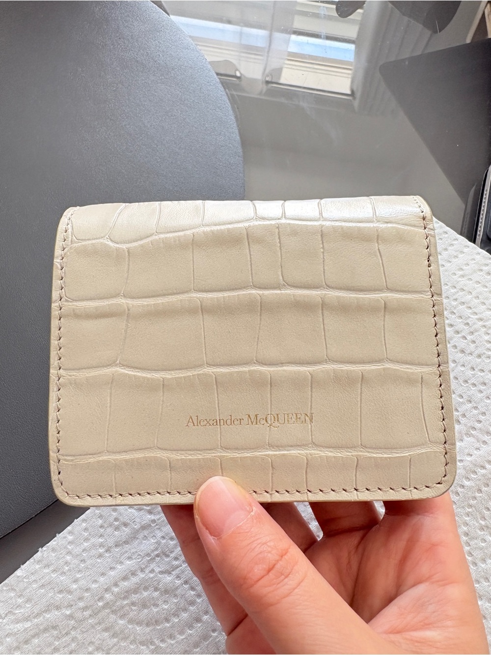 MCQUEEN
White Croc Skull Bifold Wallet - Picture 5 of 11